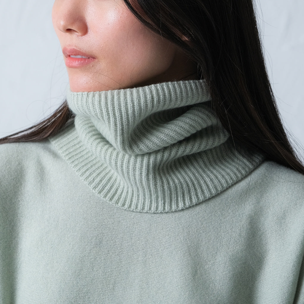 Cashmere Neck Warmer with Buttons
