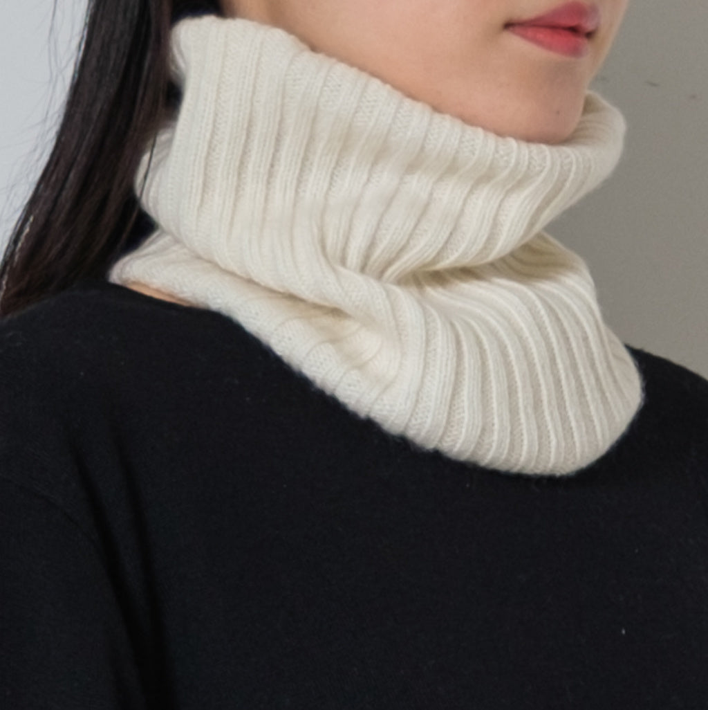 Cashmere neck warmer Canada  Shop 100% pure cashmere scarves – econica